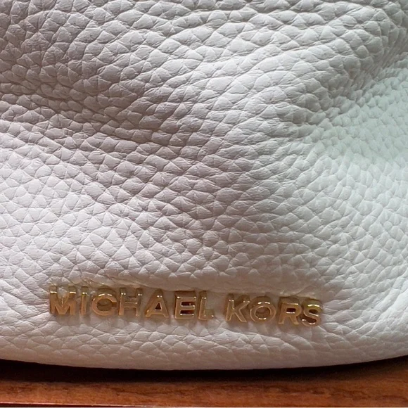 Michael Kors 12”x7”x8” Large Zippered Tote Bag Crossbody Strap Multiple pockets - Picture 6 of 15